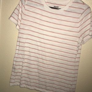 Short sleeve striped shirt